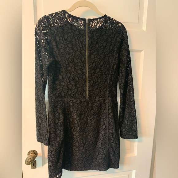 Aritzia Talula Lace Dress - Picture 2 of 8